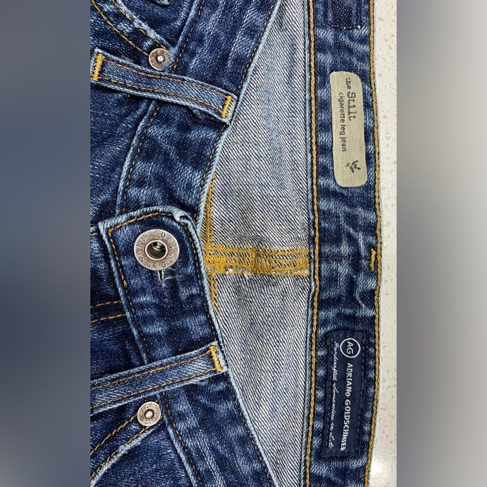 AG 27x31 The Stilt Cigarette Low Rise Distressed Stretch Skinny Jeans EUC - Picture 5 of 9
